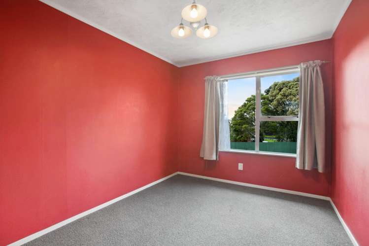 16 Leaming Place Clarks Beach_21