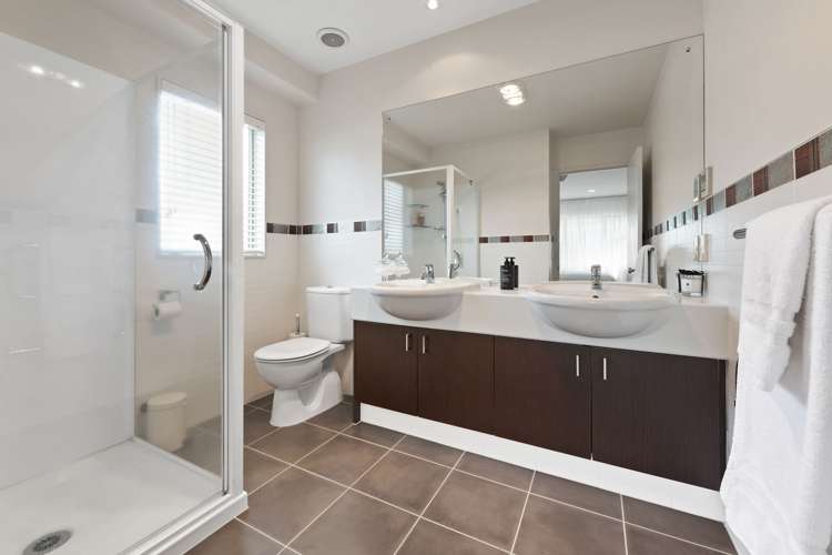 22 Silverwood Drive Flat Bush_15