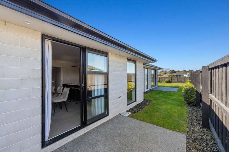 17 Jury Lane Woodend_15