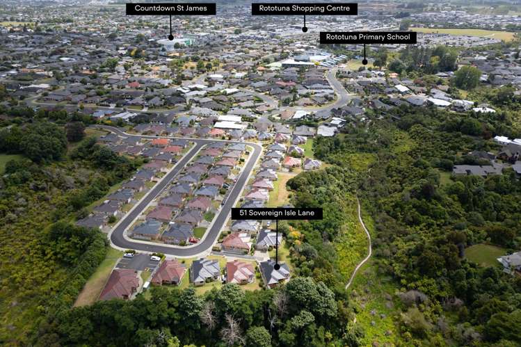 51 Sovereign Isle Lane Rototuna_12