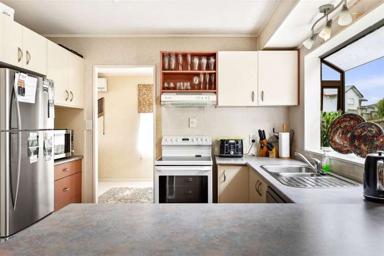 13 Miriam Corban Heights Henderson_7