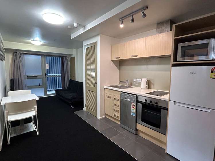 3E1/8 White Street City Centre_5