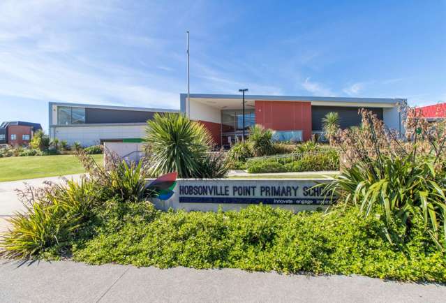 8 Irving Place Hobsonville_3