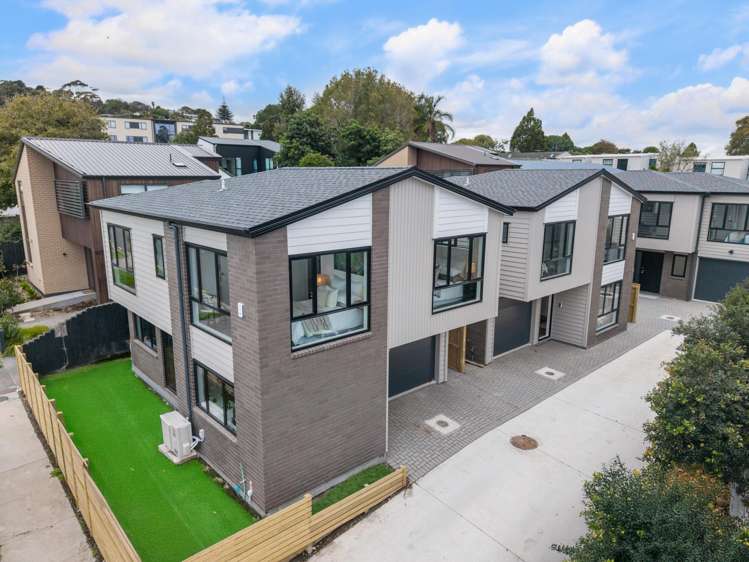 18A & 18B Range View Road_0