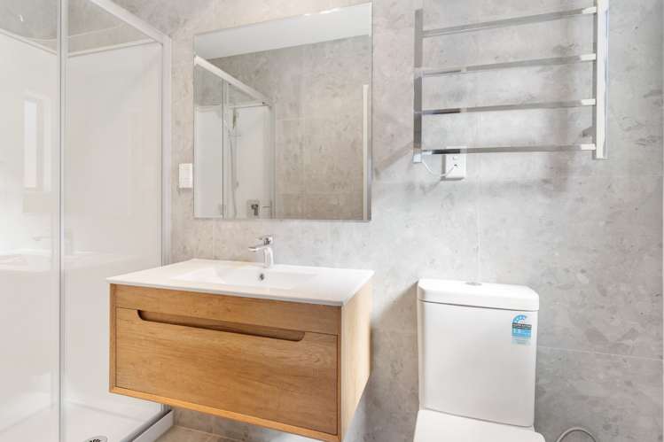 15A Tributary Parade 1657_9