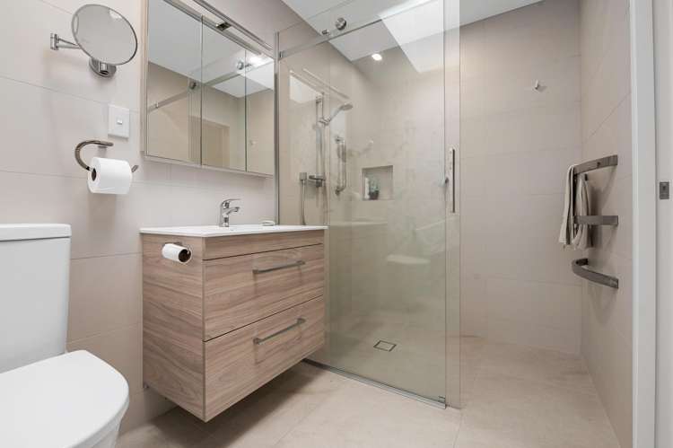 62 Grosvenor Gardens Flagstaff_13