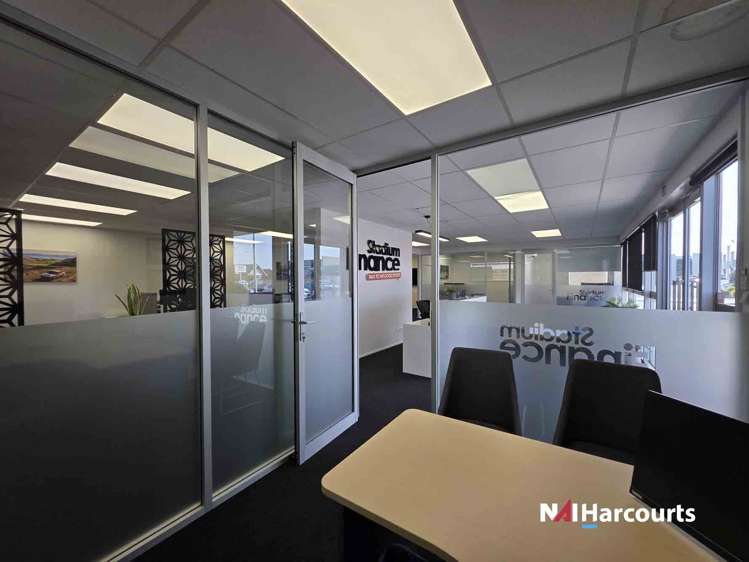 206 Ferry Road Waltham_24