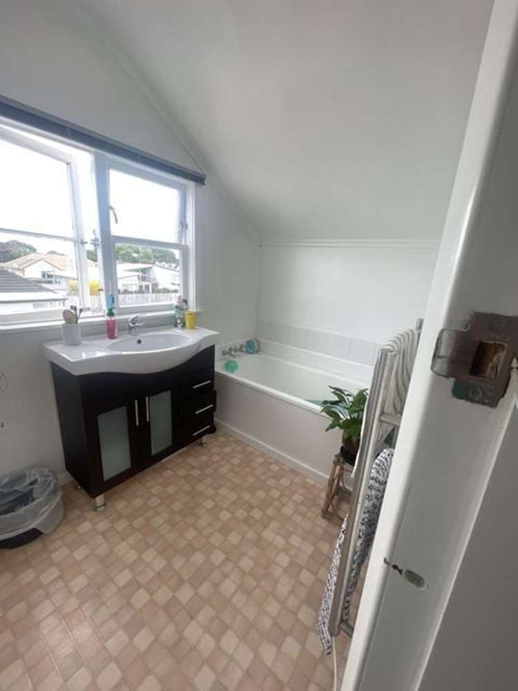 57B Kebbell Grove Epuni_7