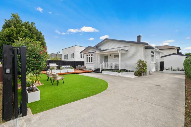 81 Hastie Ave Mangere Bridge_2