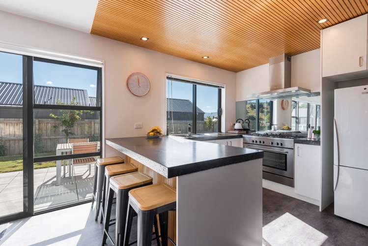 17 Snowberry Street Albert Town_6