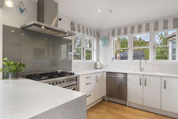 113 Carlisle Road Torbay_7