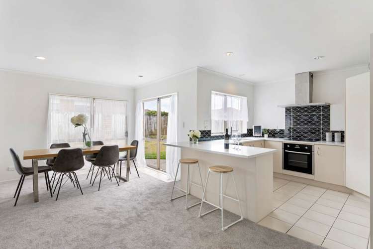 51 Nicholas Gibbons Drive Clendon Park_7