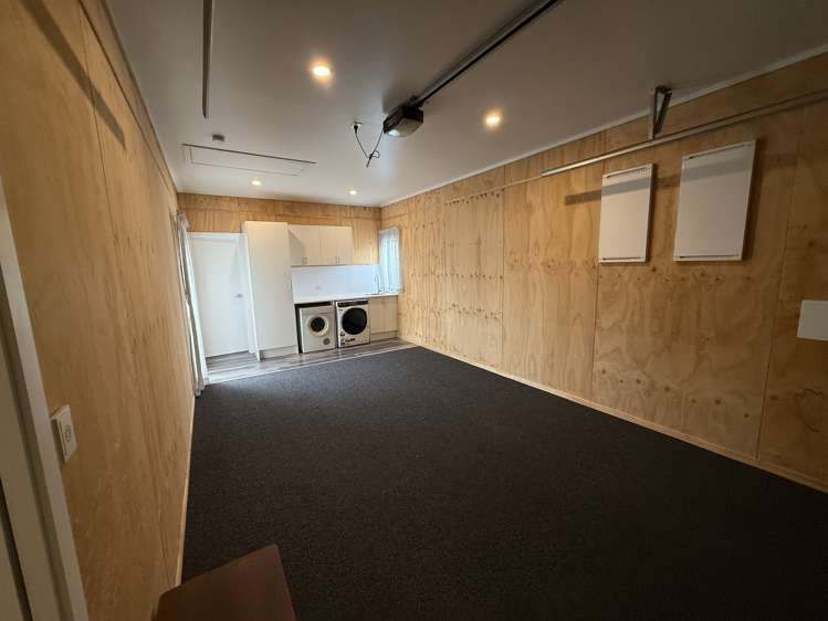 11A Maxwells Line Awapuni_17