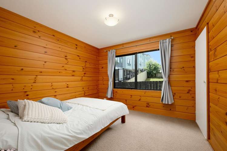 5/7 Duncan Avenue Te Atatu South_6