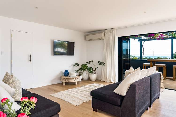 10C Long Street Raglan_4