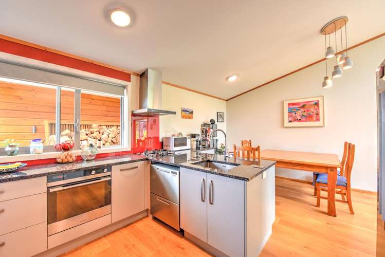 62 Bowmar Road Waimumu_8