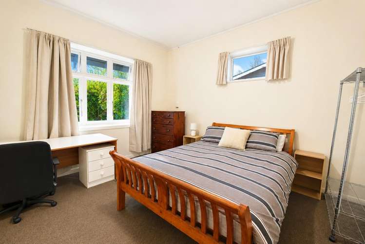 12 Ngaio Street West End_8