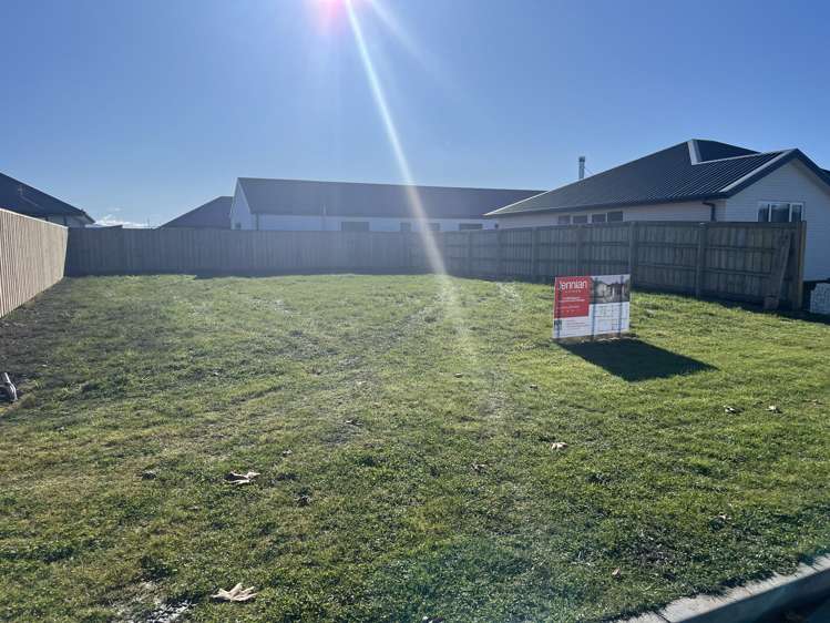 14 5 Greig Crescent Amberley_4