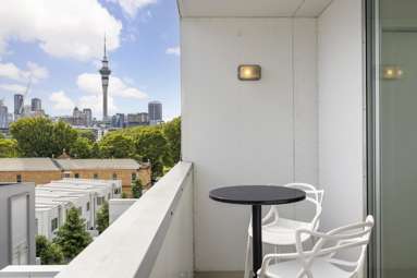 16J Fisher-Point Drive_1