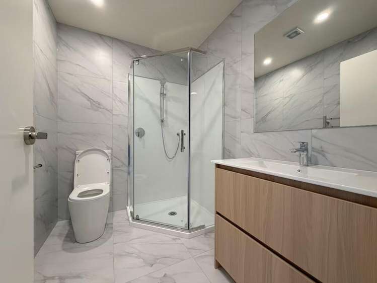 6/10 Orchid Place 1802_5