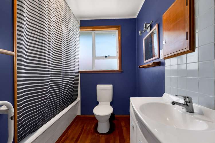 32 Dieffenbach Street Opunake_21