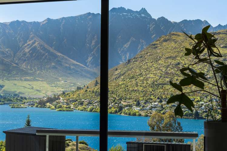 18 Goldrush Way Queenstown_3