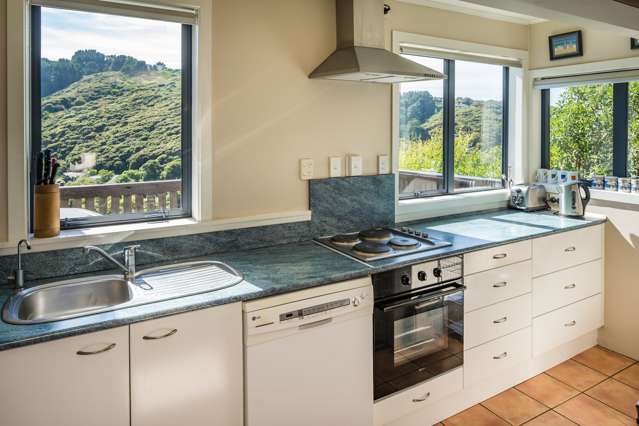 52 Gordon Road Plimmerton_3