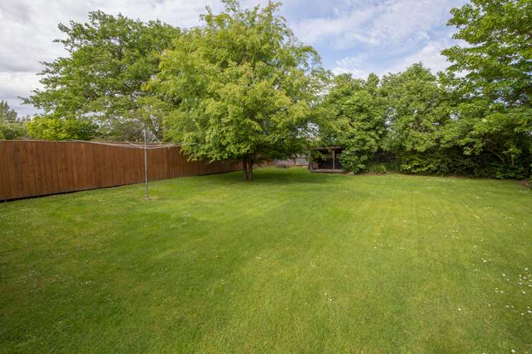 26 Sarsfield Street Southbridge_11