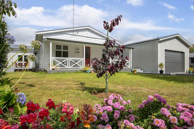 8 Savage Road Waihi_20