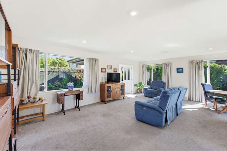 2/2A Chalmers Street Highfield_3