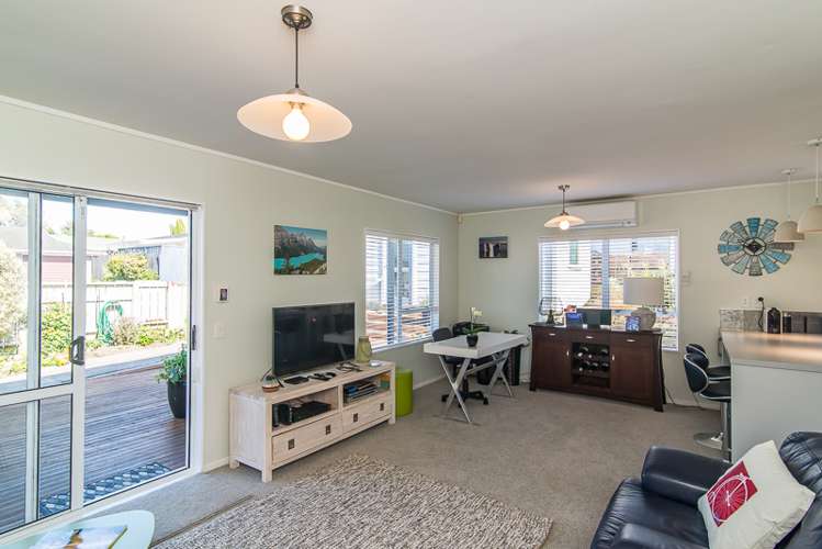 1 Beachwater Grove Paraparaumu Beach_5