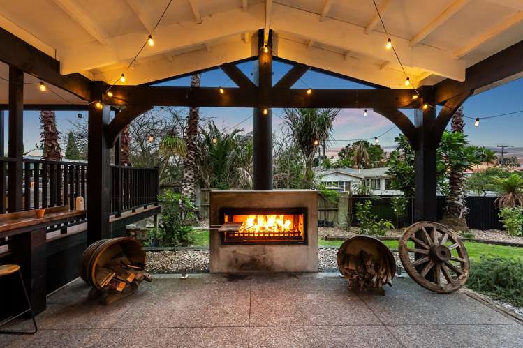 5 Ridgemount Rise Mangere Bridge_2