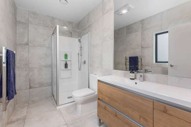 9 Koura Drive Red Beach_10