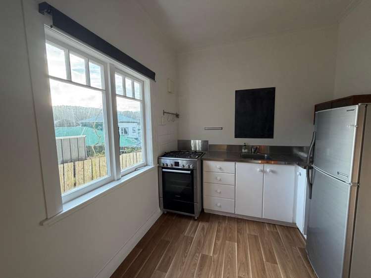 8 Blythe Street Berhampore_2