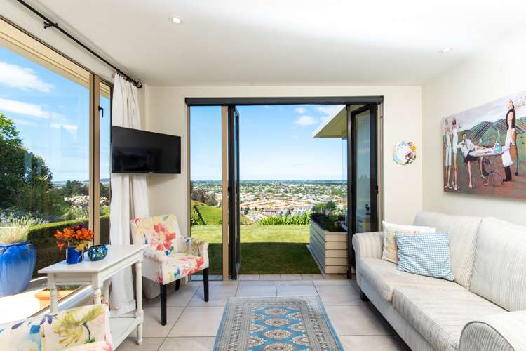 47 Cumberland Rise Taradale_8