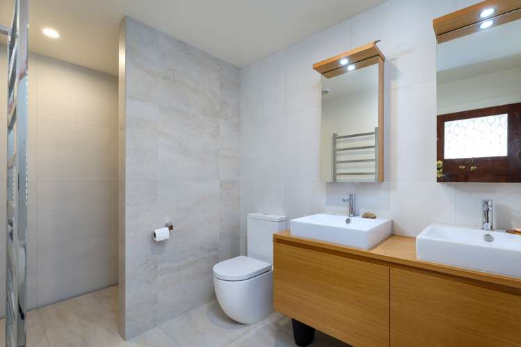 31 Grenville Terrace Moana_12