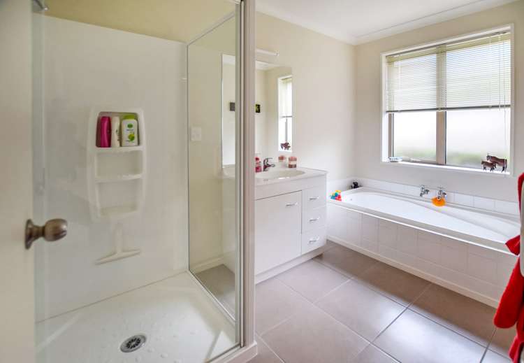 21 Pohutukawa Crescent Parklands_7