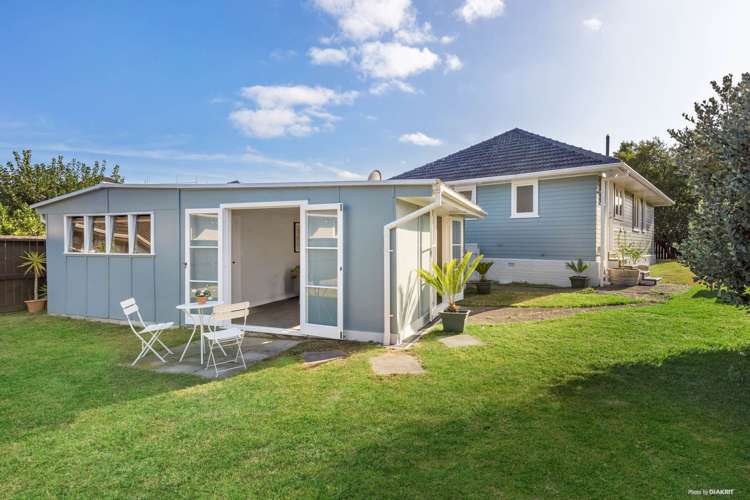 56 Kervil Avenue Te Atatu Peninsula_13