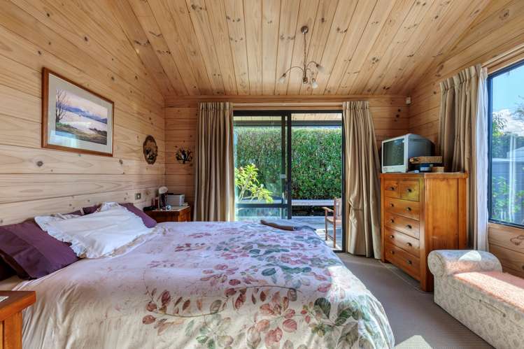 33 Ridge Road Oneroa_10