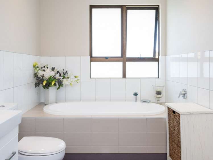 15 Brian Bary Street Redwoodtown_12