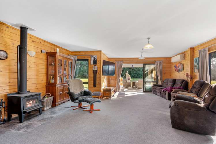 1824 Pole Road Winchmore_18