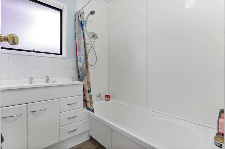 2/95 Wharf Road Te Atatu Peninsula_24