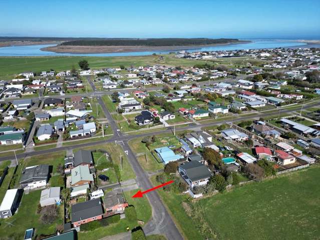 15 Te Awa Street Foxton Beach_2