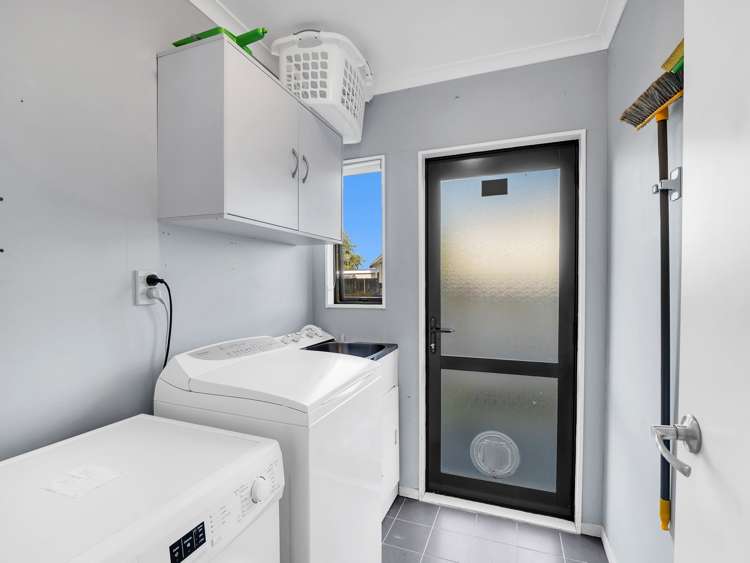 32 Dahlstrom Grove Kelvin Grove_12