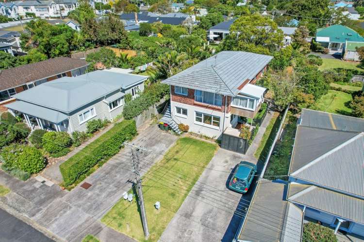 1/5 Cambria Road Devonport_17