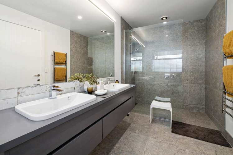 5 Azalea Lane Waipahihi_25