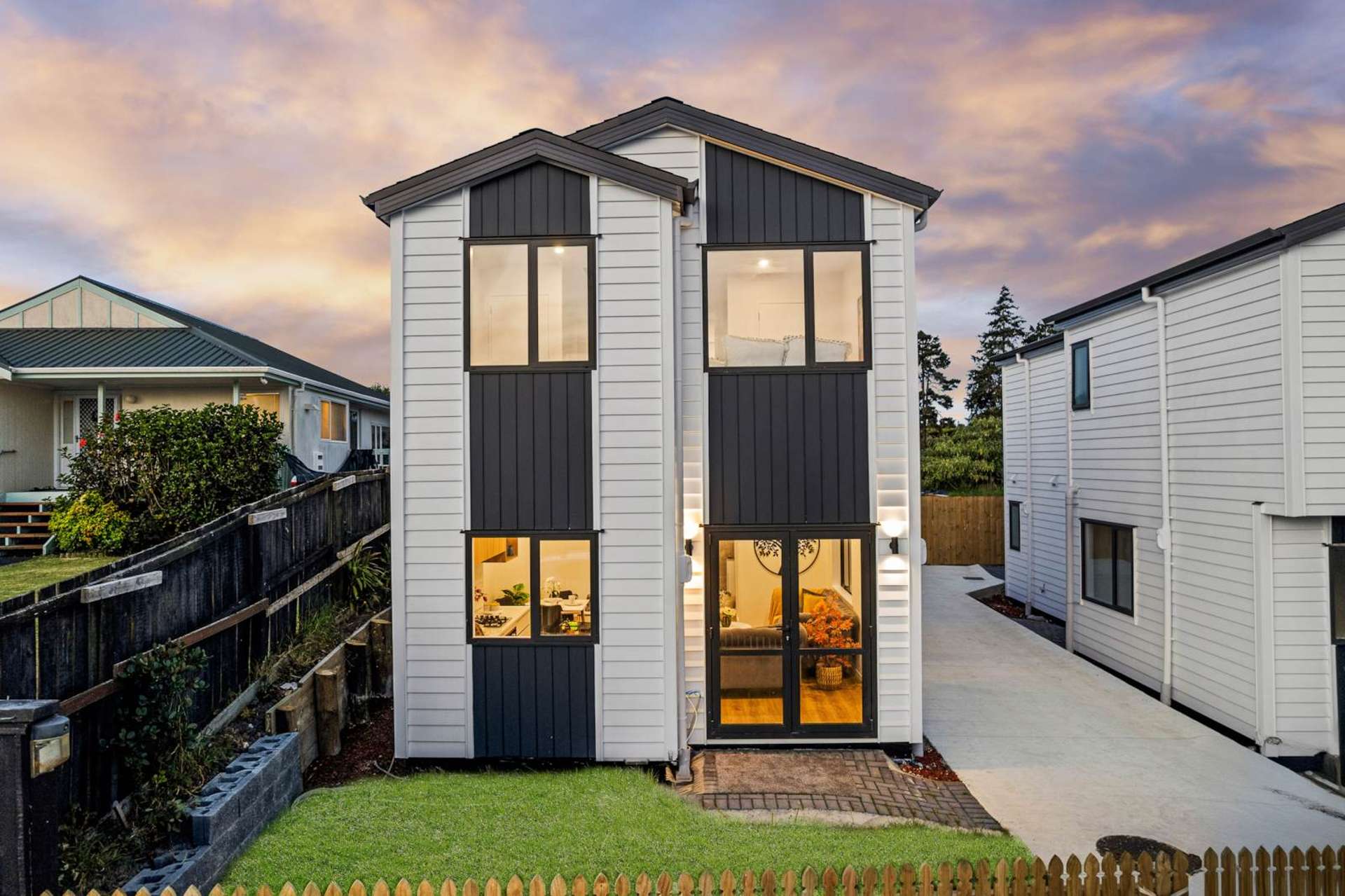 22A Miriam Corban Heights Henderson Heights_0