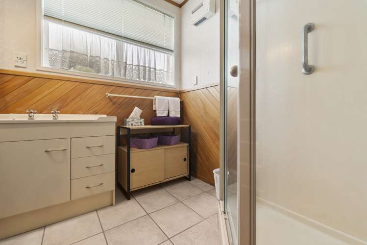 5 Sophia Street Glenholme_14