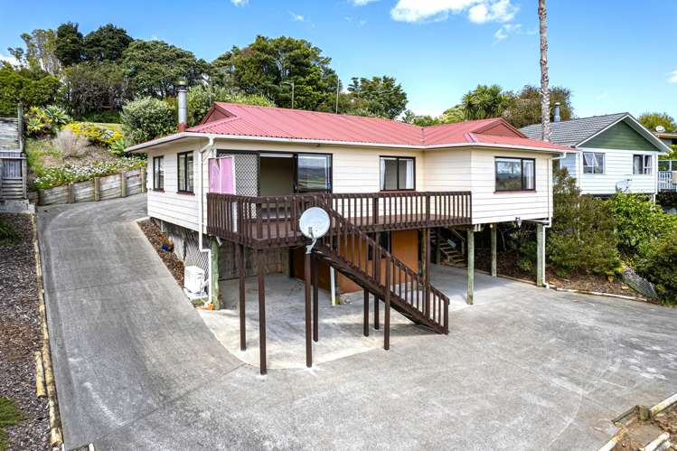 34 Raumati Crescent Onerahi_2