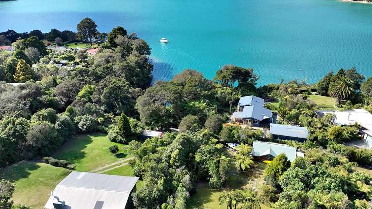 26 Kamahi Road, Tennyson Inlet Marlborough Sounds_19